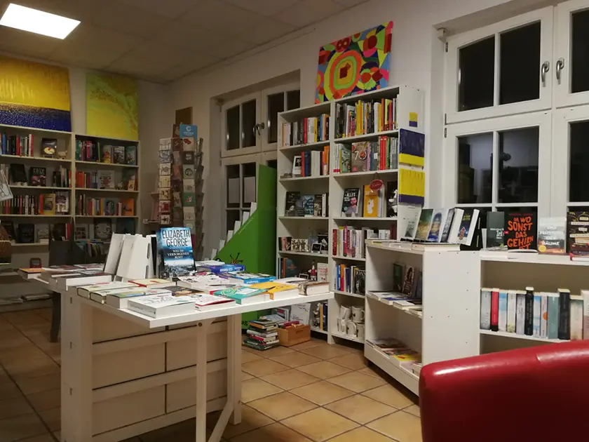 Buchhandlung Lanz – ein kreatives, buntes erstes Jahr mit der neuen Inhaberin Petra Fluhr